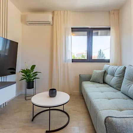 Casa Mia With Parking 公寓 *