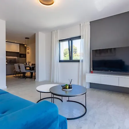 公寓 Casa Mia With Parking